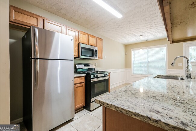 Foto del edificio - 534 Shadow Valley Ct