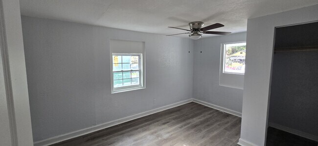 Building Photo - 1509 W 22nd St