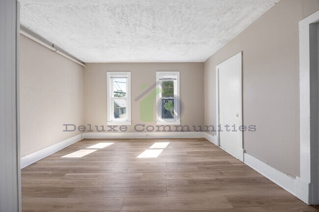 Foto del edificio - 415 Graham St SW