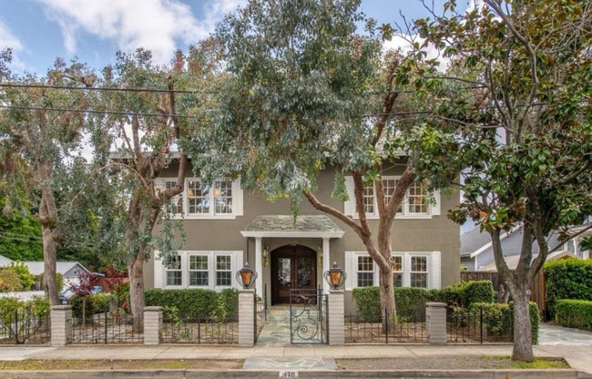 Building Photo - 470 San Benito Ave