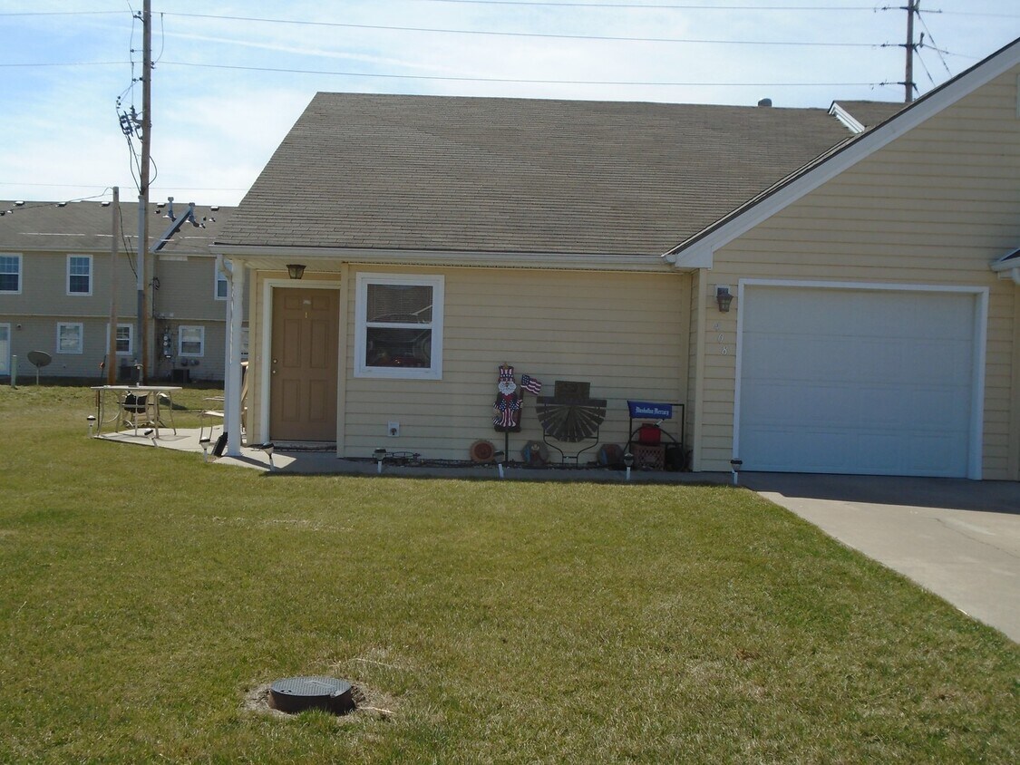 Foto principal - 408 Brookmont Dr