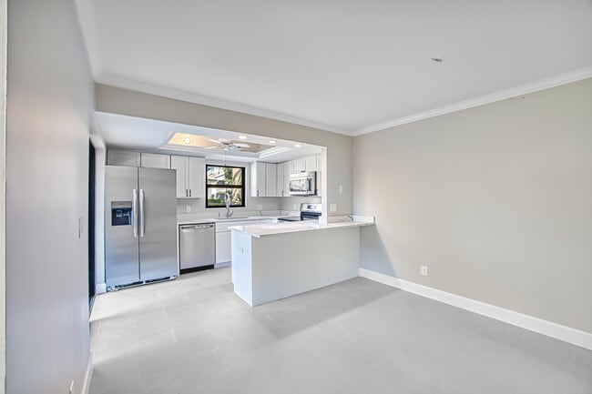 Building Photo - 17455 Overhill Dr