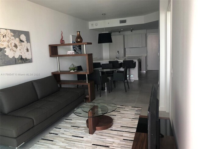 Foto del edificio - 501 NE 31st St