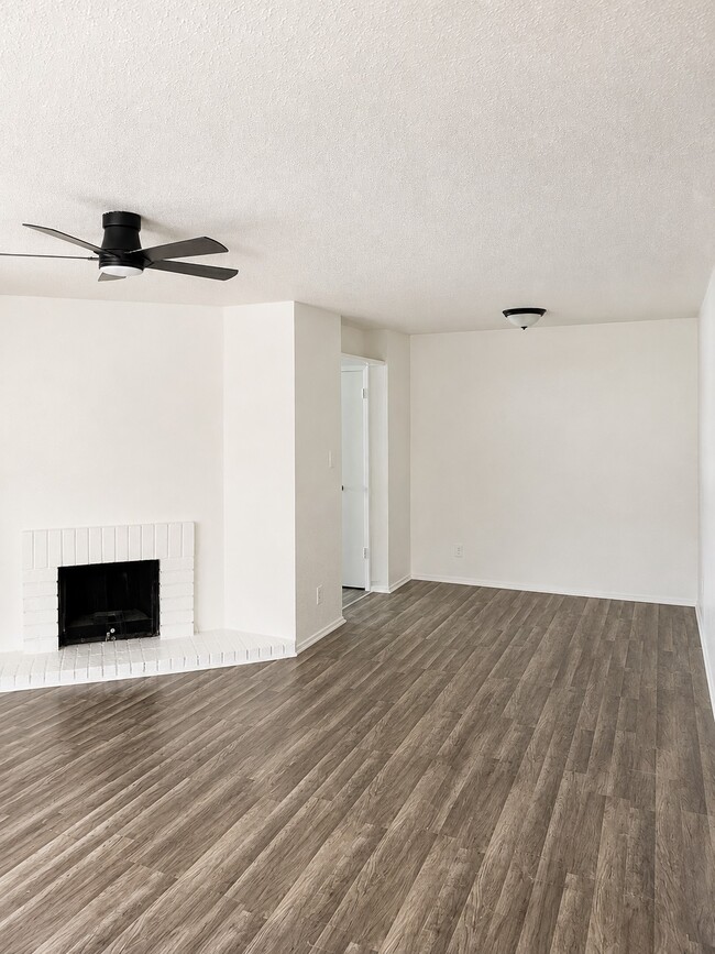 Living Room - 6200 W Tidwell Rd