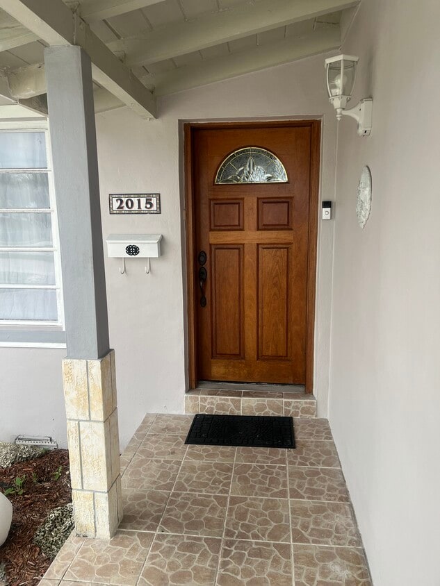 Primary Photo - 2015 SW 85th Ave