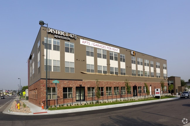 Building Photo - District 475