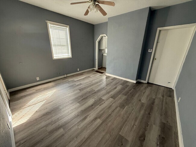 Foto del edificio - Charming Franklinton Home