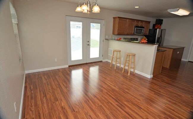 Building Photo - Updated Johnstown Home for Rent – $2,695/m...