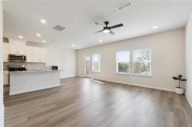 Foto del edificio - 4237 Tin Hare Ln