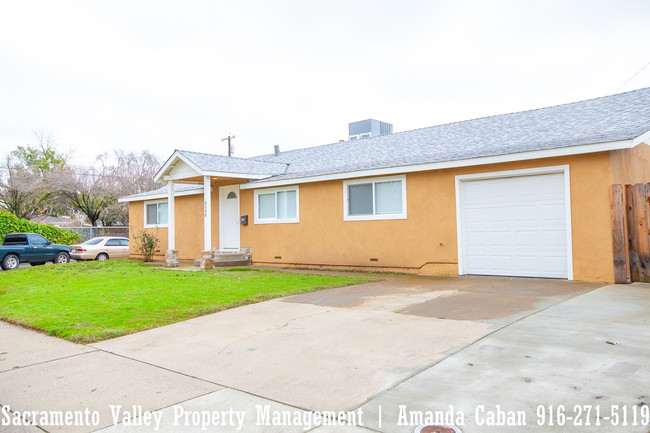 Building Photo - 6540 Nielsen Way