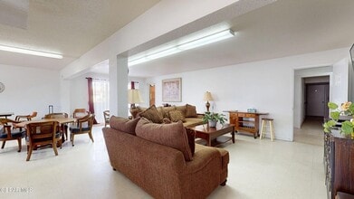 Building Photo - 252 Shadow Mountain Dr