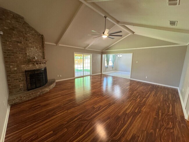 Foto del edificio - Beautiful 3 Bedroom home in North Bossier