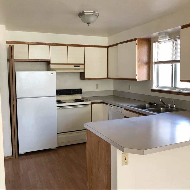 Foto del edificio - 226 N Latah St