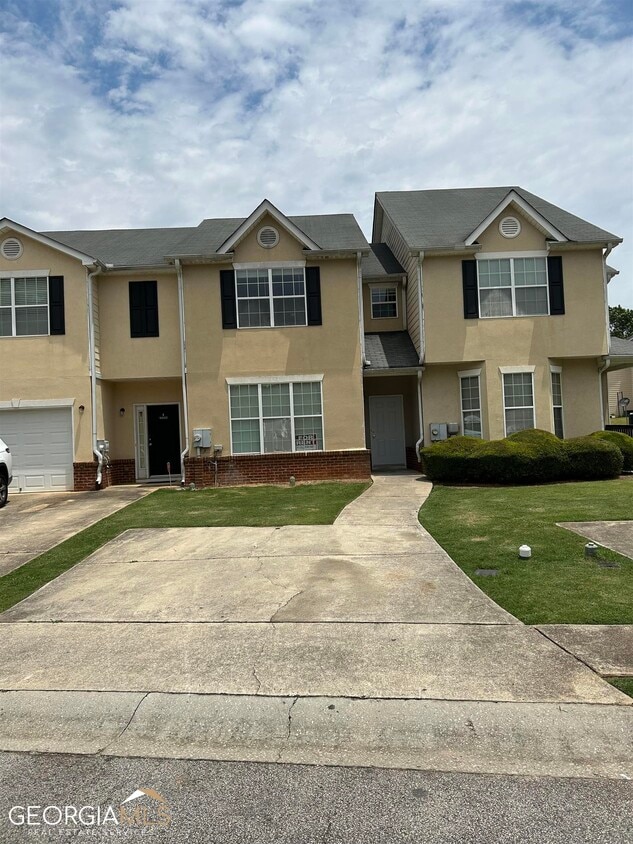 2390 Coach Way, Jonesboro, GA 30236 Townhome Rentals in Jonesboro GA