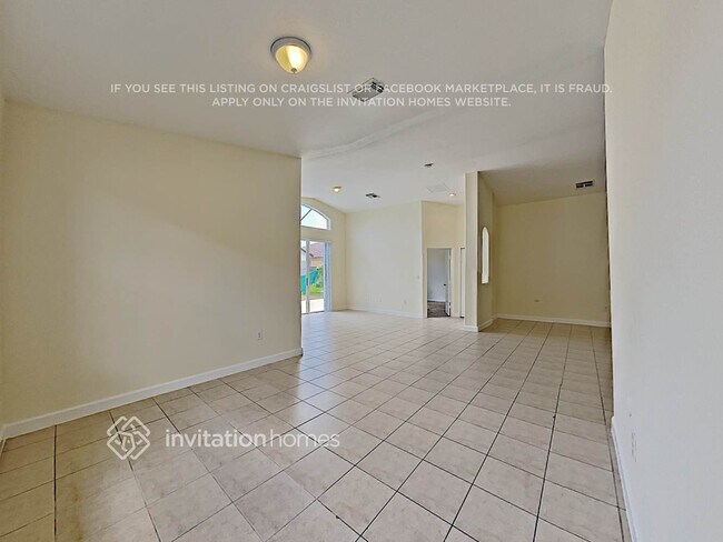 Building Photo - 15470 SW 23rd Ln