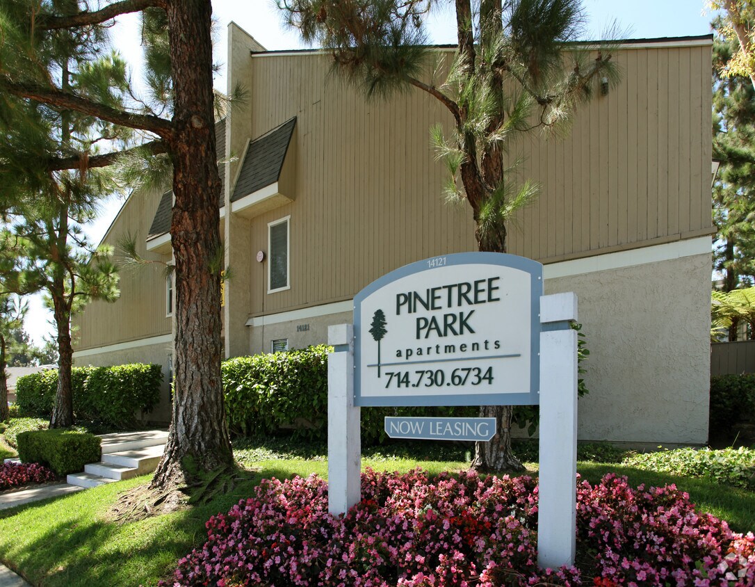 Park Apartments Apartments in Tustin, CA