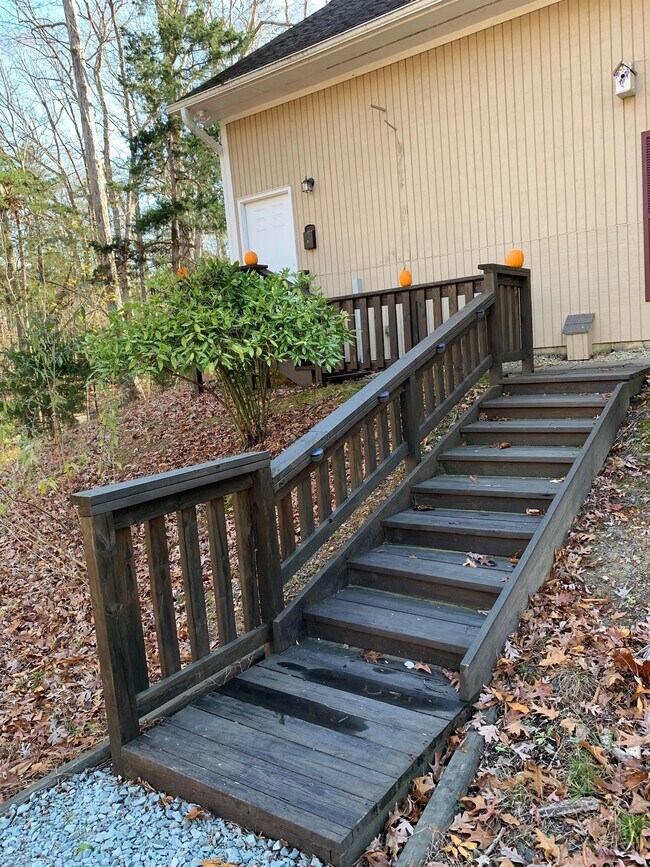 Building Photo - 3009 Willow Ridge Dr
