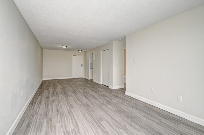 Building Photo - Finchgate Apartments