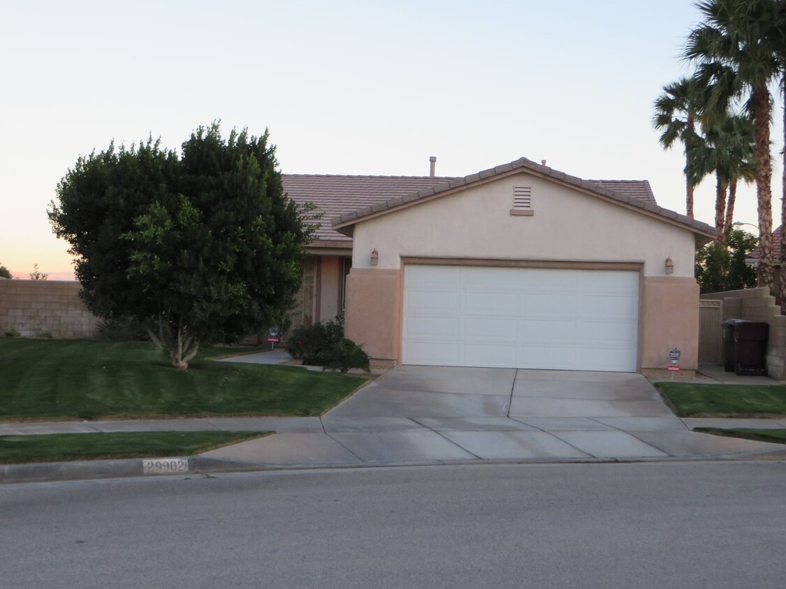 Foto principal - Lovely La Paloma Home For Lease