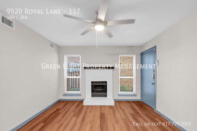 Building Photo - 9520 Royal Ln