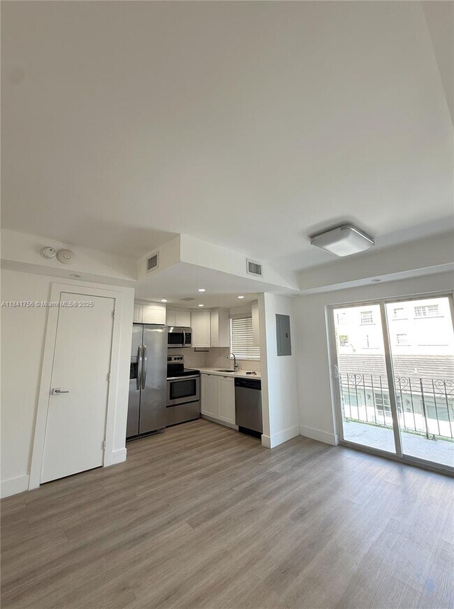 Foto del edificio - 1328 NW 4th St