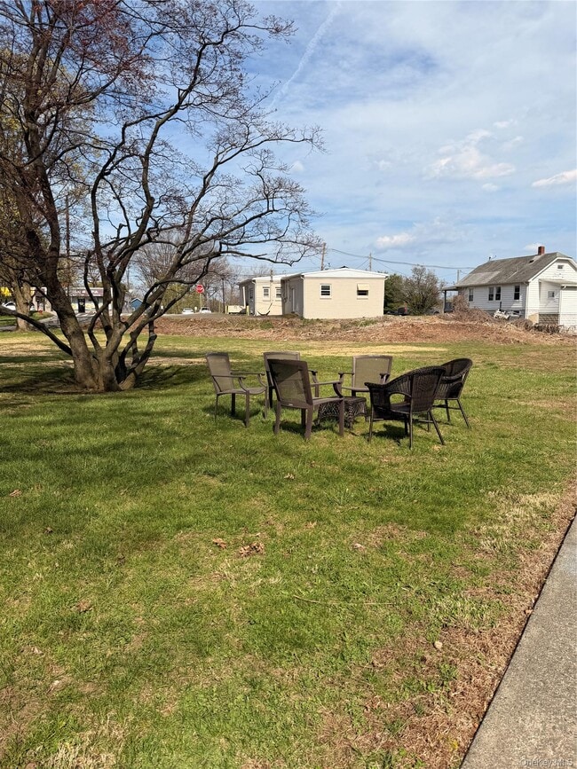 Foto del edificio - 6 Quelch Ave