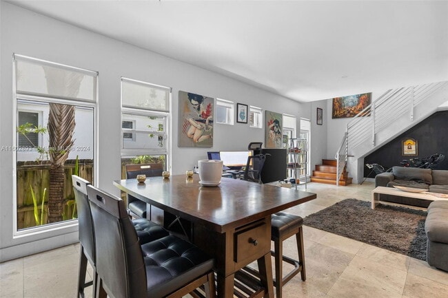 Photo - 1545 Jefferson Ave Apartment