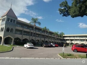 Building Photo - 2462 Brazilia Dr