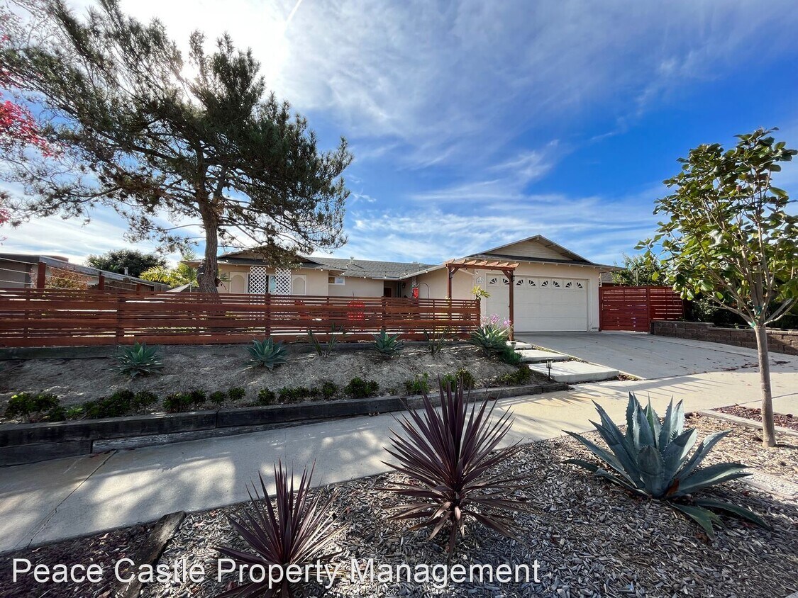 Foto principal - 4 br, 2 bath House - 4047 Vista Calaveras St