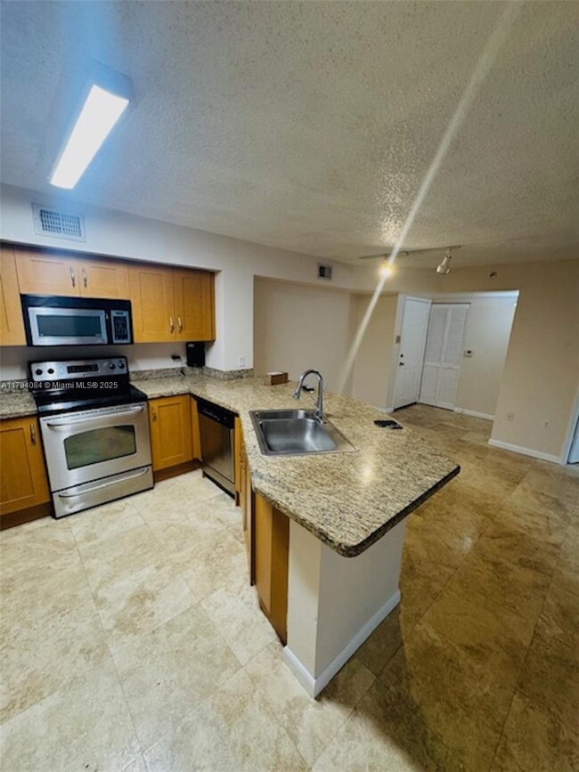 Foto del edificio - 3131 Clint Moore Rd