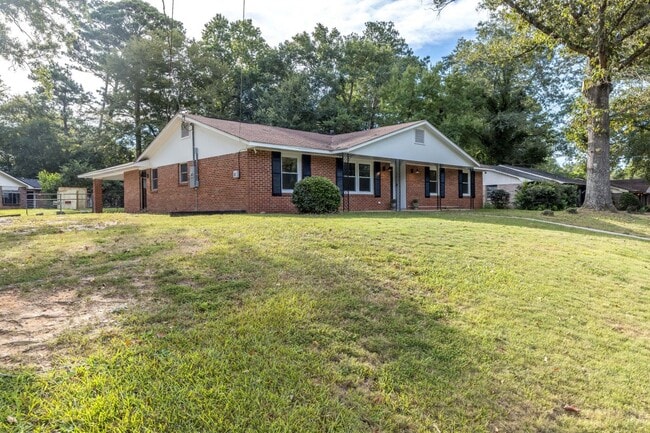 Building Photo - 6516 Bradford Dr
