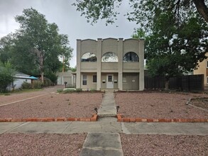 Building Photo - 2826 W Platte Ave