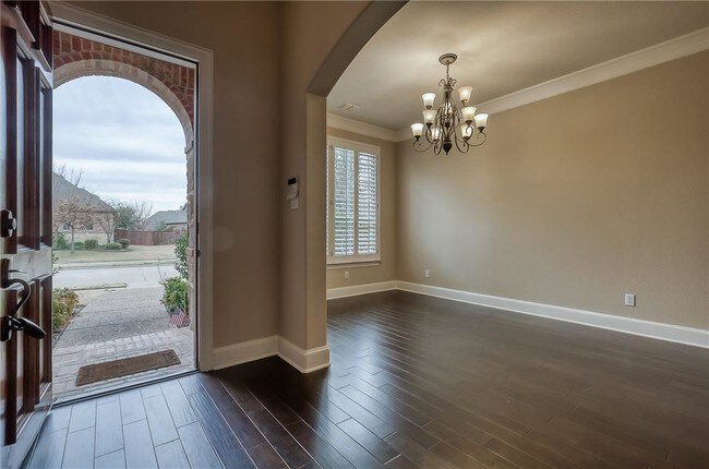 Building Photo - 929 McKamy Dr