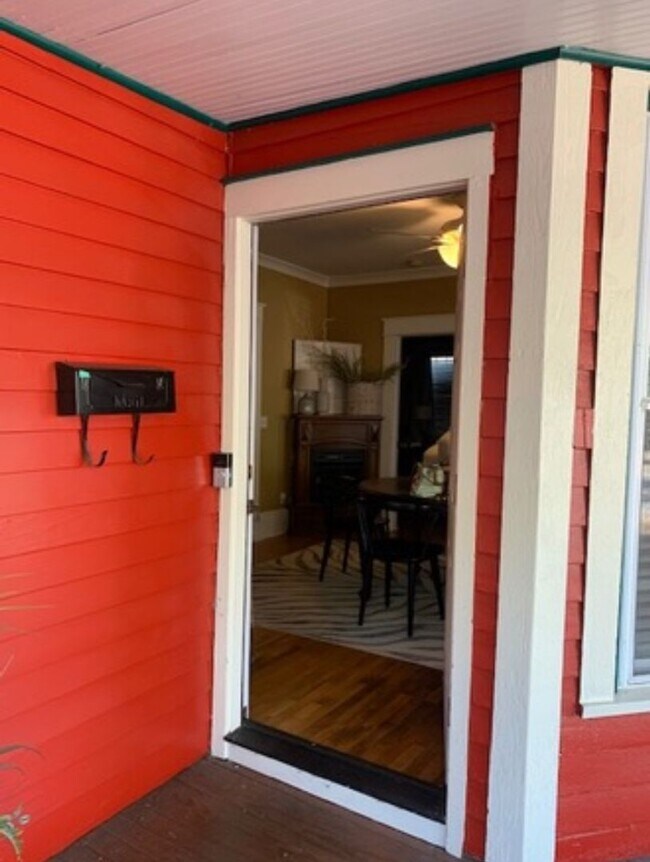Foto del edificio - 2 Bedroom Home Downtown Fayetteville AR!! ...