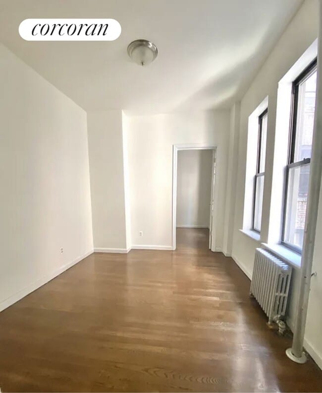 Building Photo - 413 E 70th St