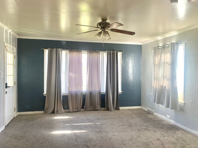 Building Photo - 2031 Jefferson Ave