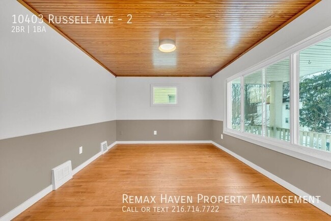 Building Photo - 10403 Russell Ave