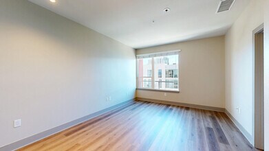 Interior Photo - 13th & Market