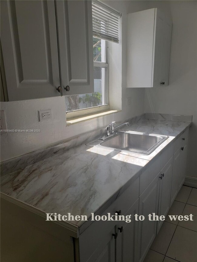 Foto del edificio - 2149 NE 179th St
