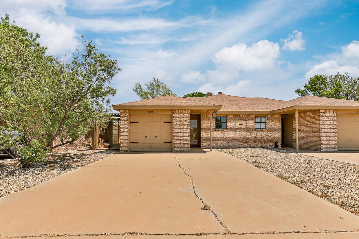 Foto principal - 6825 Iola Ave