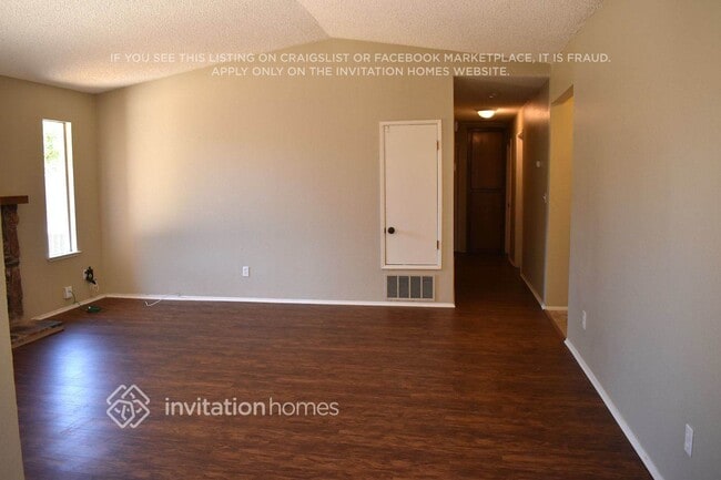Building Photo - 14 La Jacque Ct