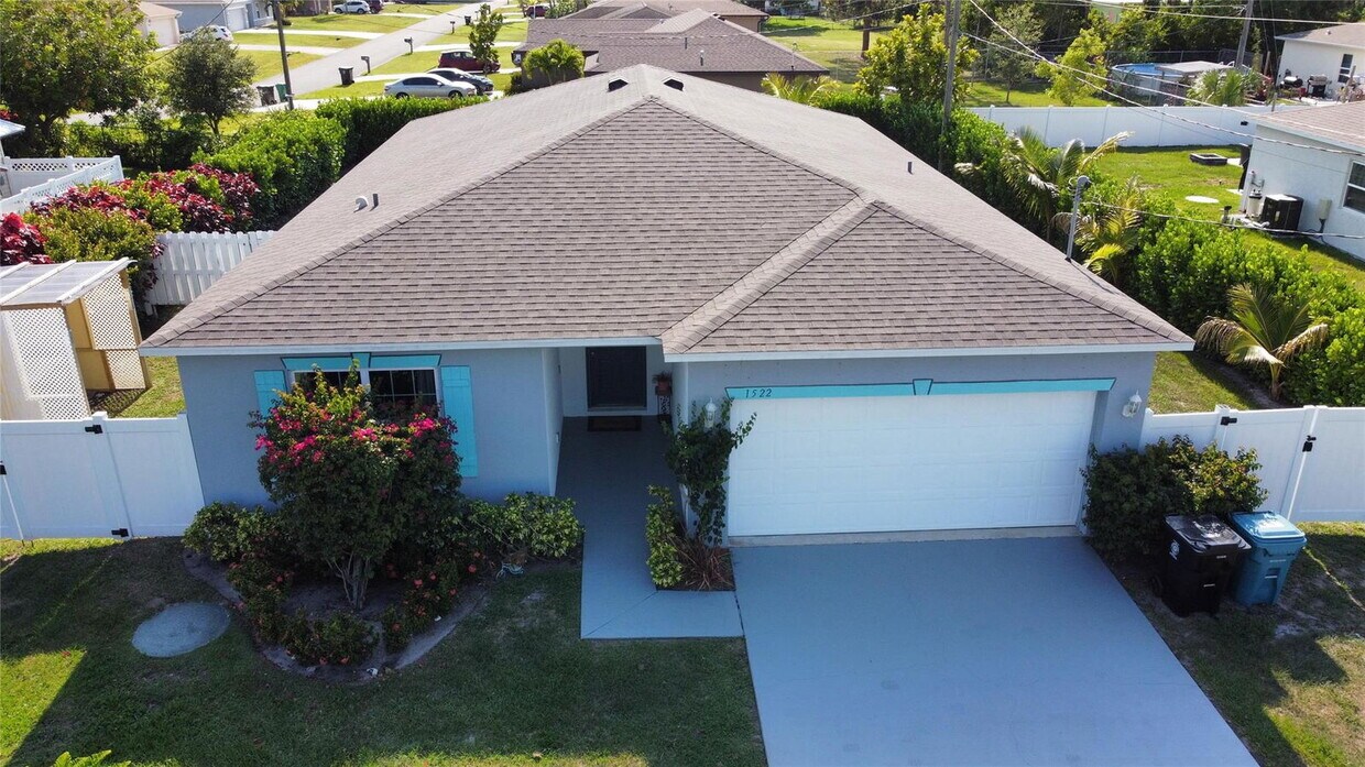 Foto principal - 1522 SE Flintlock Rd