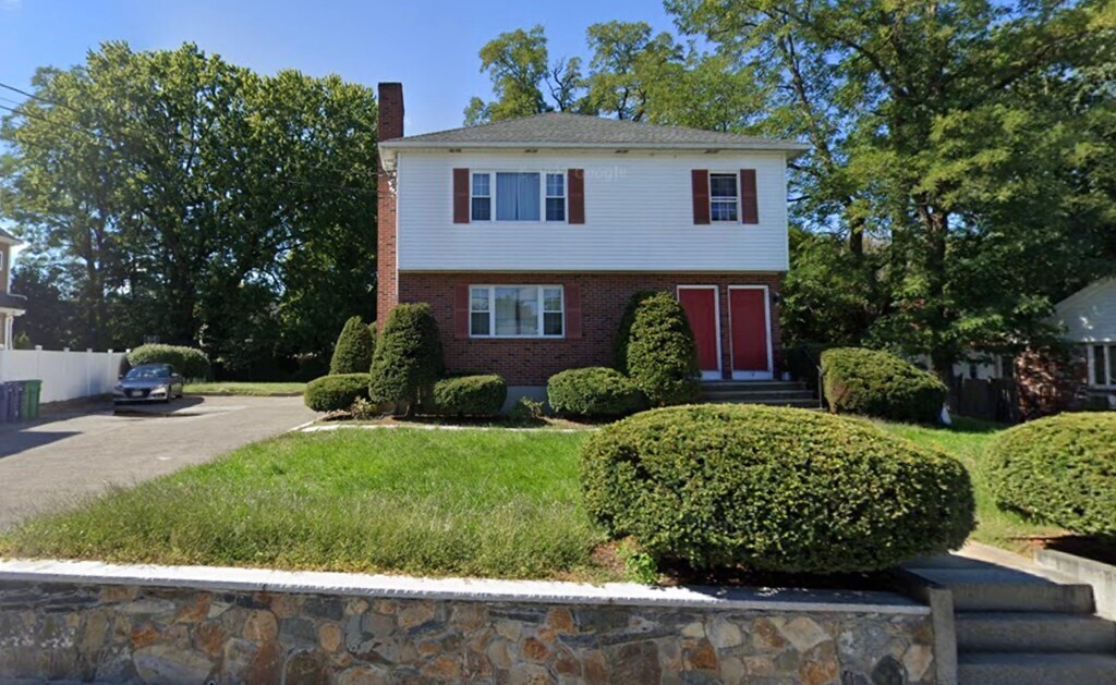 19 Bridge Unit 0, Newton, MA 02458 Room for Rent in Newton, MA