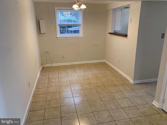 Building Photo - 9907 Hagel Cir