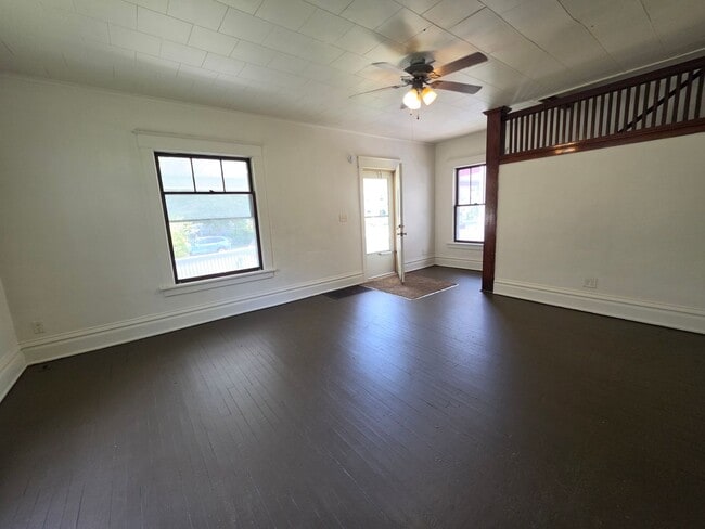 Foto del edificio - Spacious 2 bedroom cottage