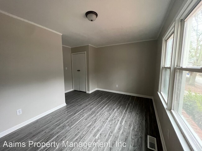 Building Photo - 3 br, 1.5 bath House - 1222 Essex Place