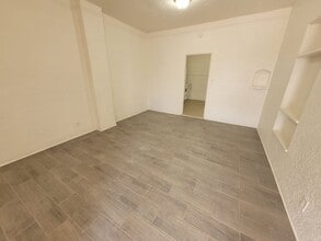 Building Photo - 383 S 7th Ave Building Photo - 383 S 7th Ave