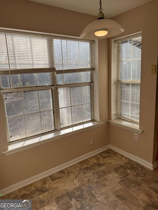 Foto del edificio - 250 Countryside Ln