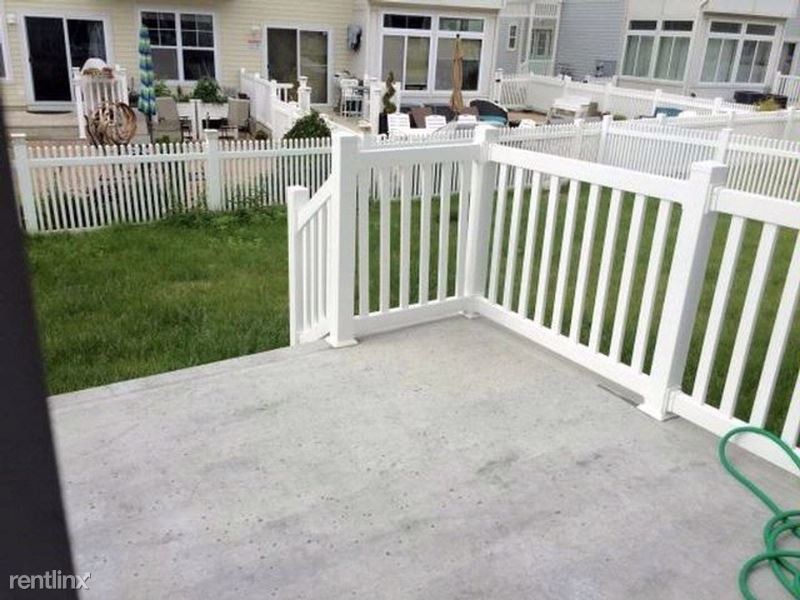 Foto del edificio - 6306 Beach Front Rd