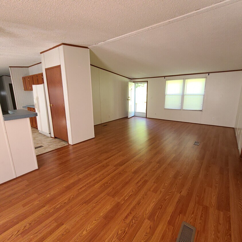 Building Photo - 4904 NC-90